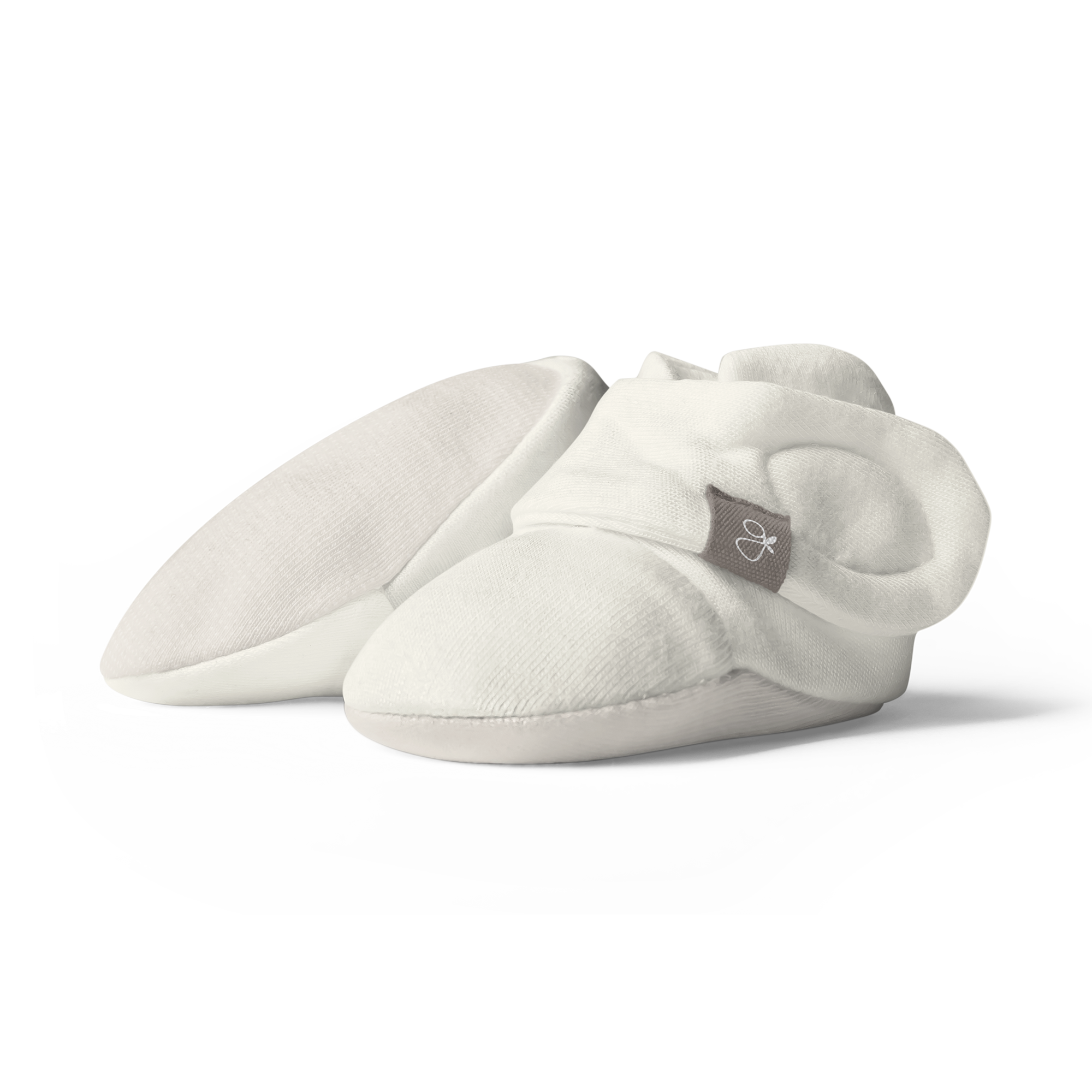 Goumi Kids Cloud Baby Layette Gift Set – stay-on mitts & boots, convertible sleeper gown, grow-with-you footie, gift-packaged – packaging