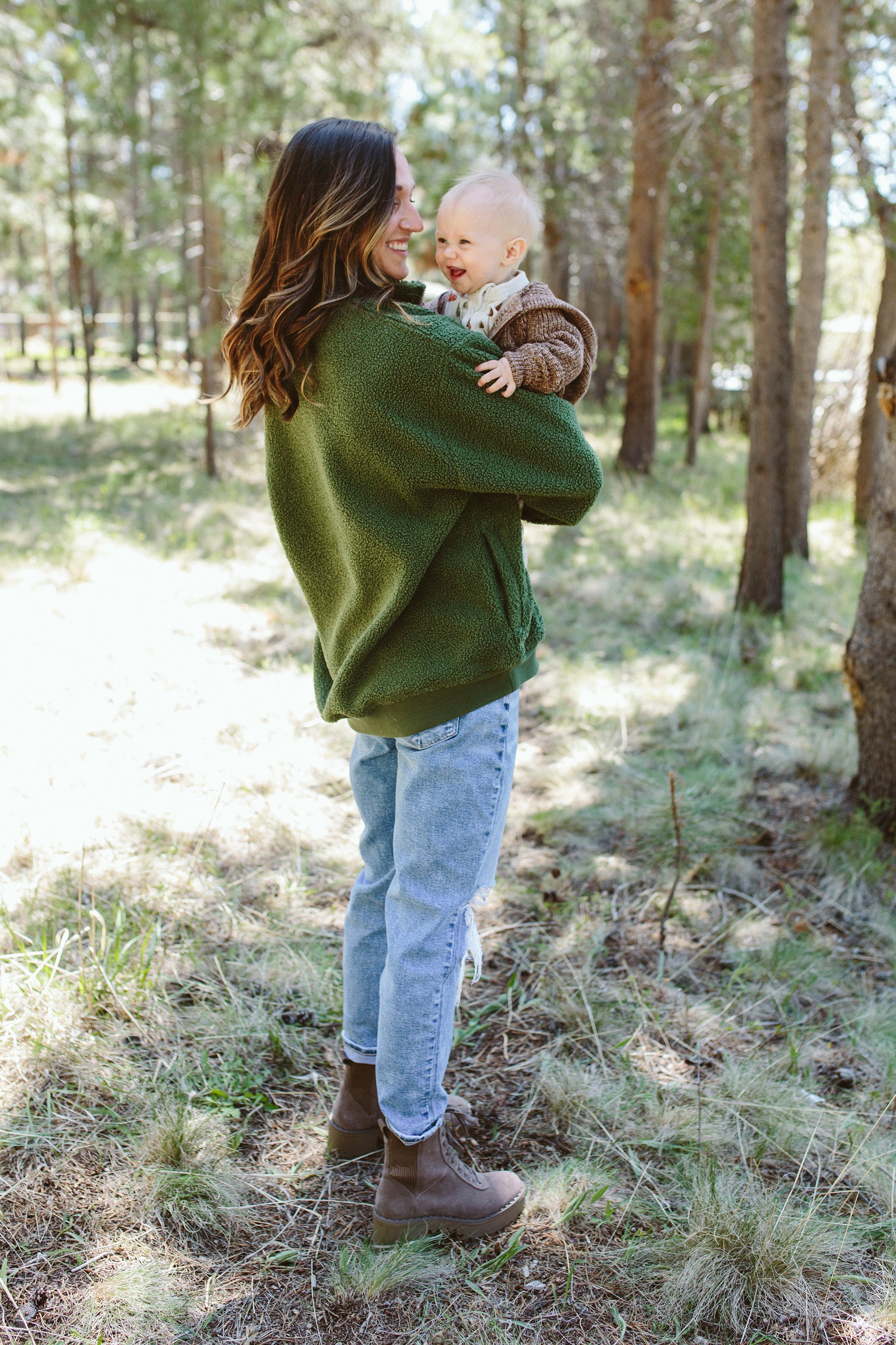 Goumi Kids SPRUCE Adult Sherpa Zip Pullover – detail view