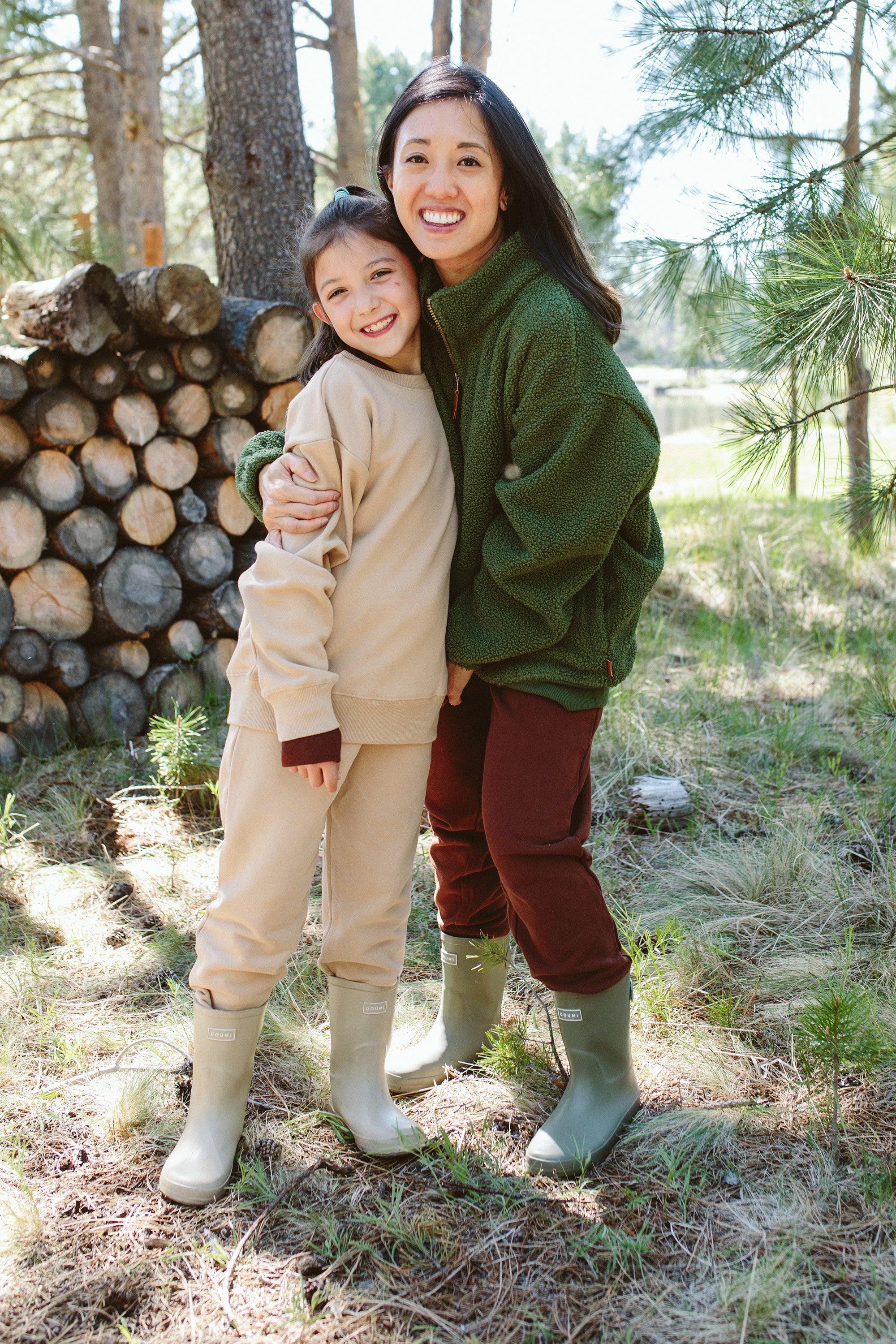 Goumi Kids SPRUCE Adult Sherpa Zip Pullover – detail view
