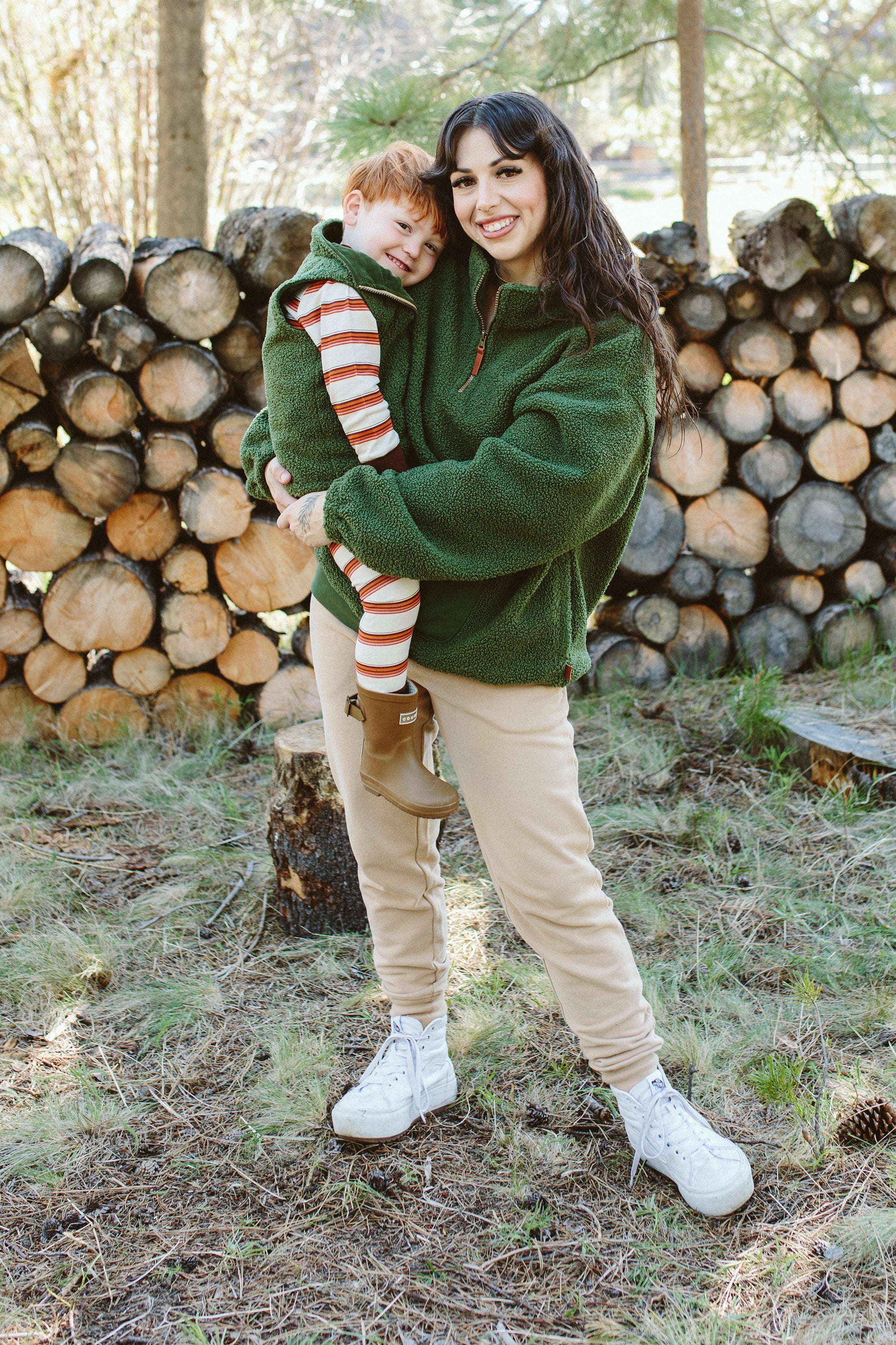 Goumi Kids SPRUCE Adult Sherpa Zip Pullover – detail view
