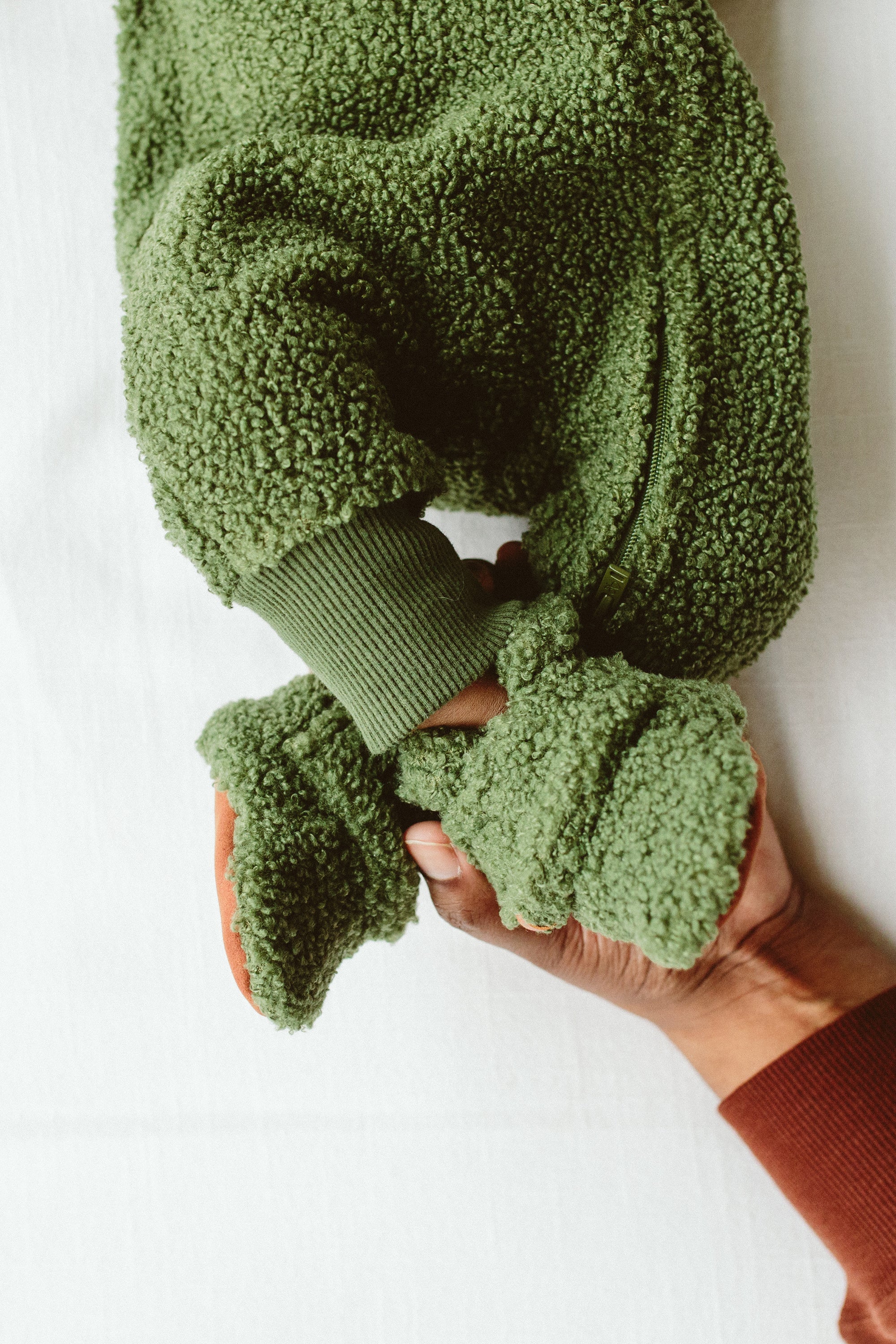 Goumi Kids SPRUCE Grow With You Sherpa One Piece – flat lay