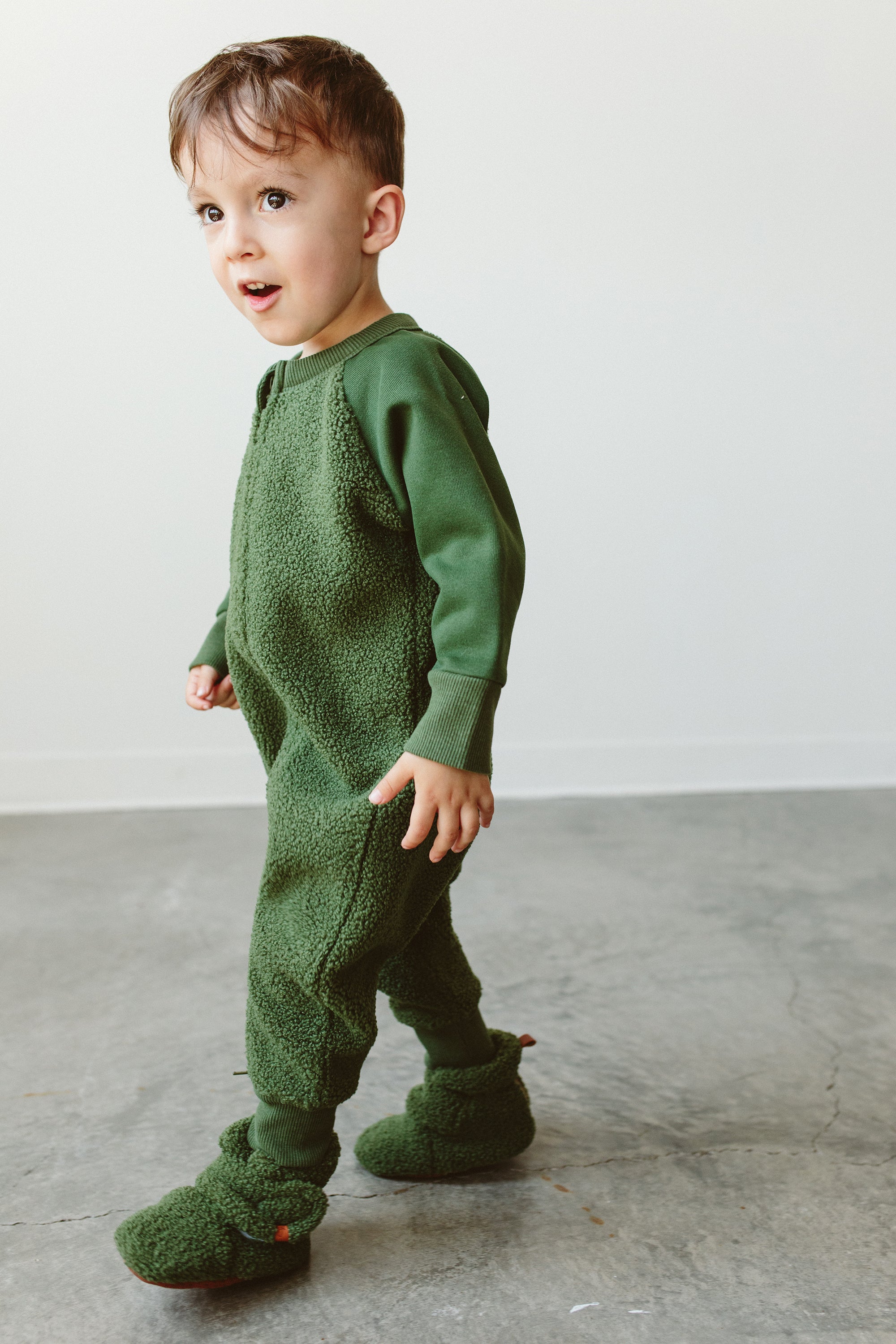 Goumi Kids SPRUCE Grow With You Sherpa One Piece – on baby