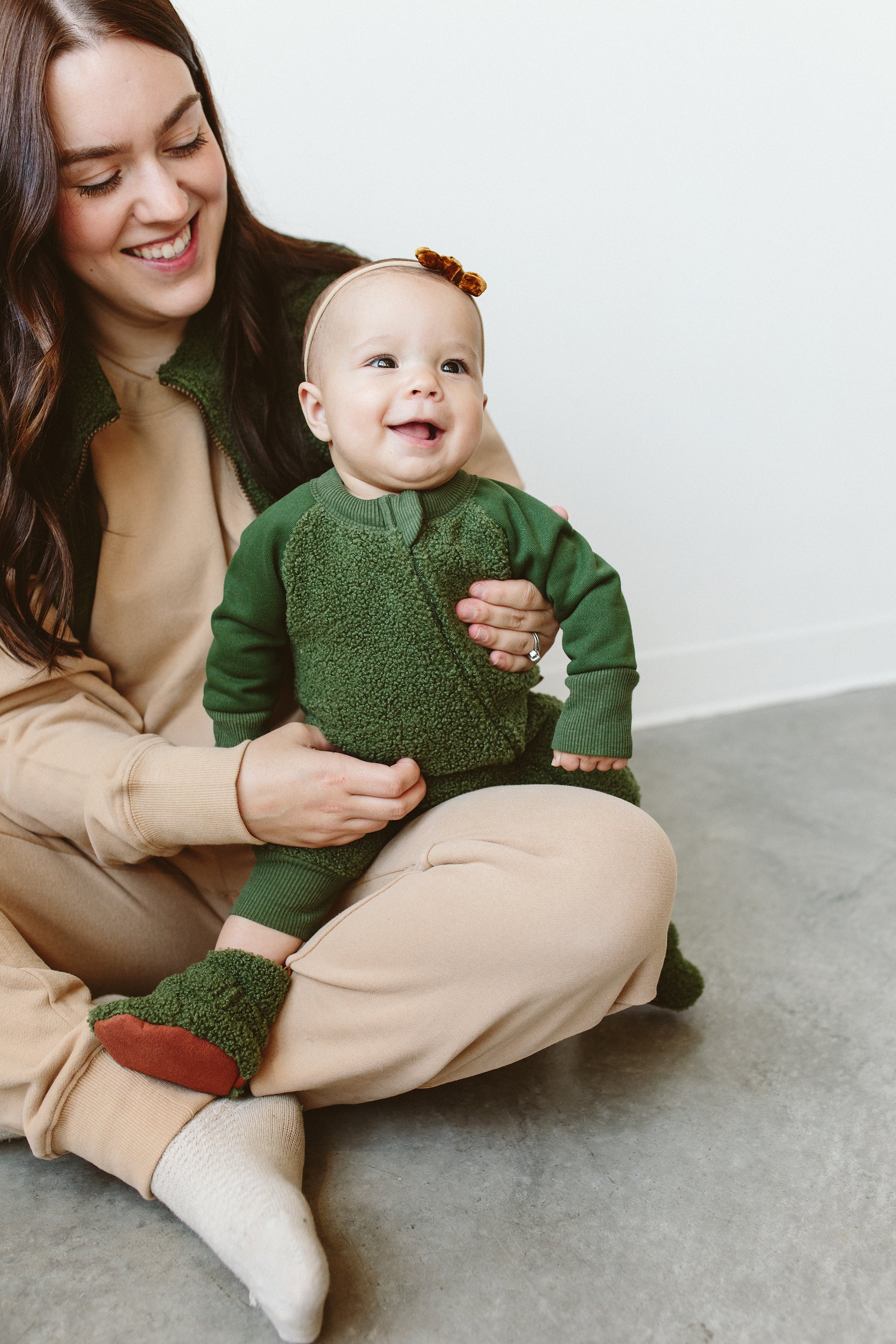 Goumi Kids SPRUCE Grow With You Sherpa One Piece – close-up