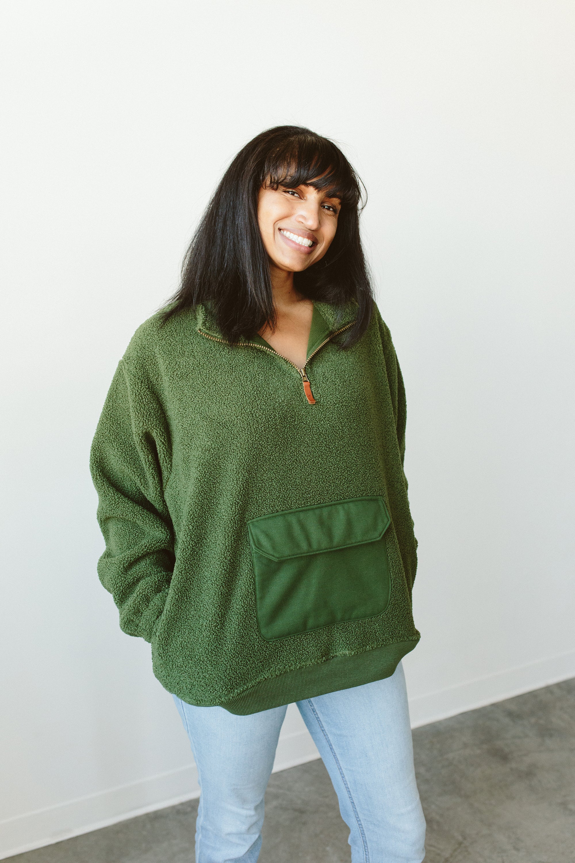 Goumi Kids SPRUCE Adult Sherpa Zip Pullover – detail view