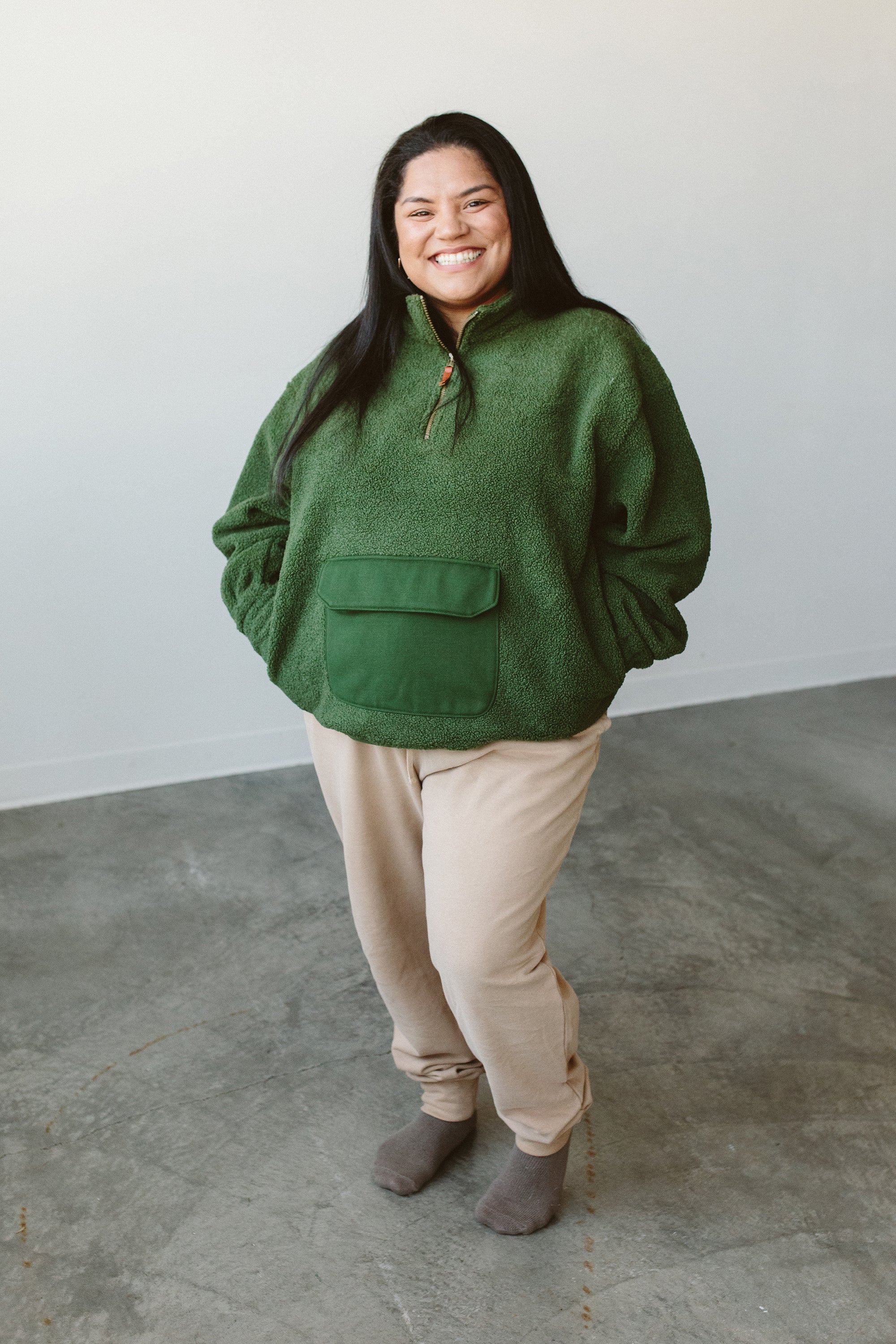 Goumi Kids SPRUCE Adult Sherpa Zip Pullover – detail view
