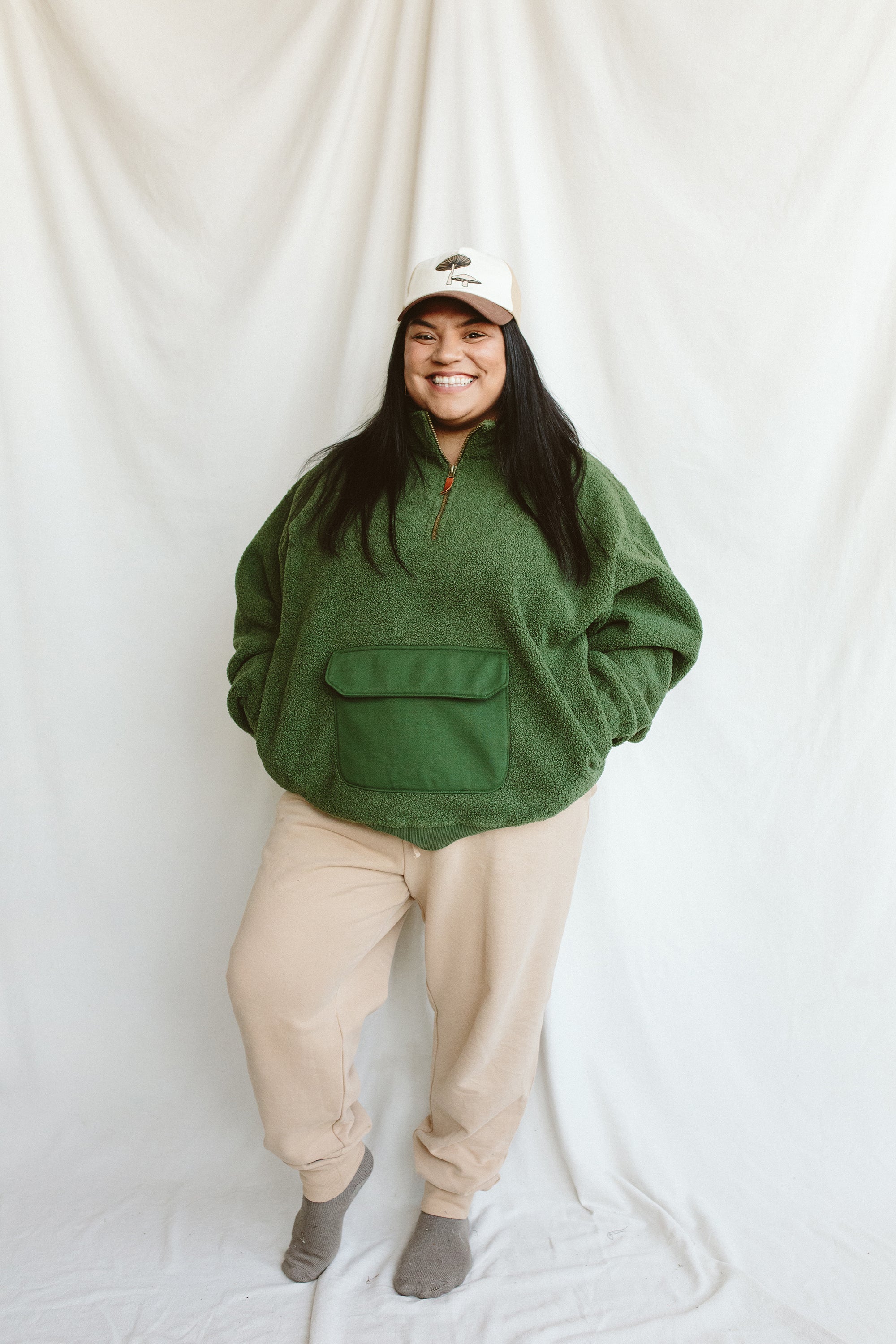 Goumi Kids SPRUCE Adult Sherpa Zip Pullover – detail view