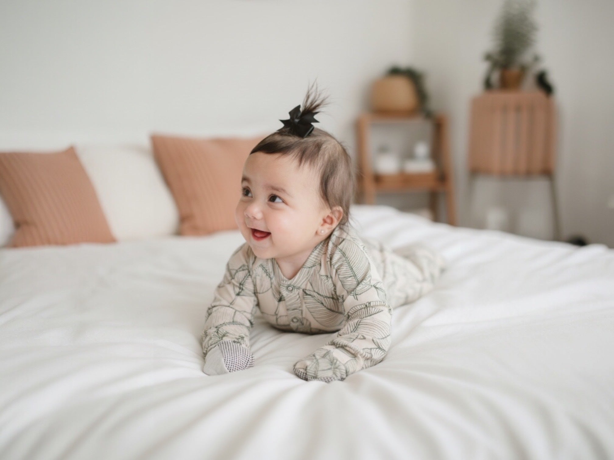 Goumi Kids CANOPY Convertible Sleeper Baby Gown – patented, bamboo viscose organic cotton blend – lifestyle