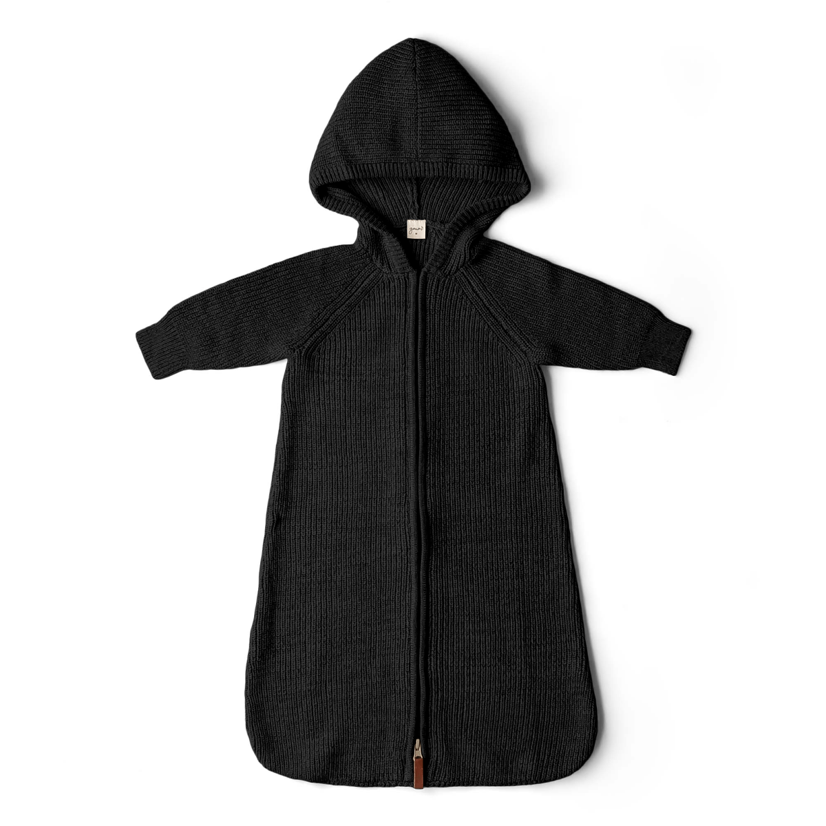 KNIT WEARABLE BLANKET in black organic cotton chunky knit, with a hood, long sleeves and a front zipper