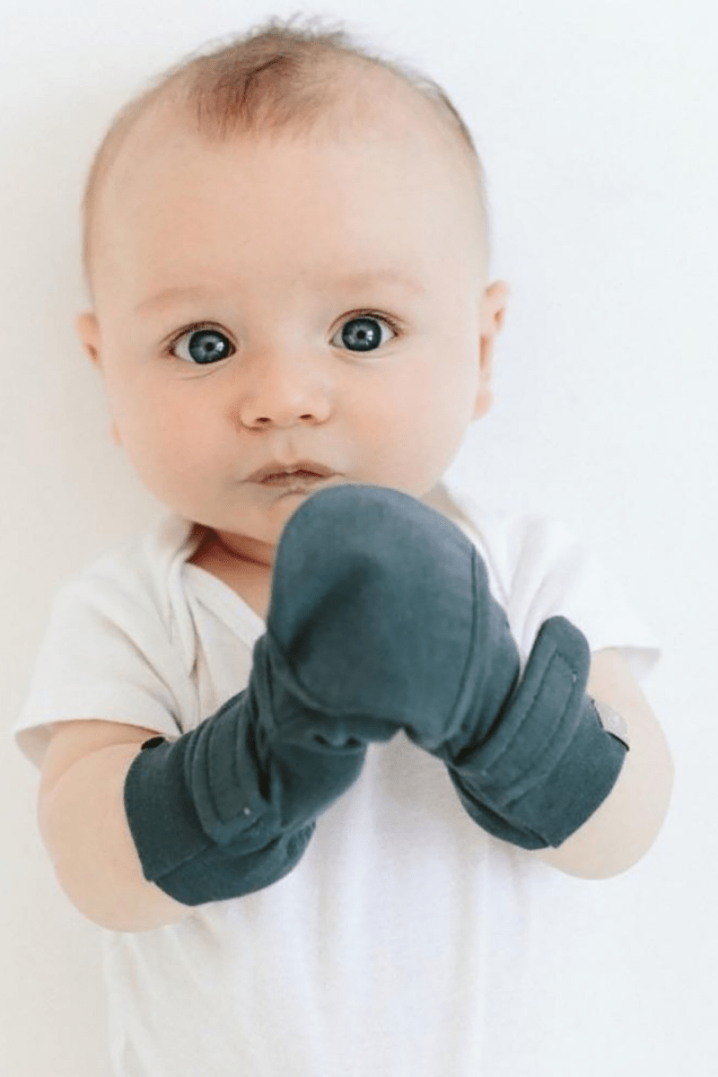 PREEMIE STAY ON MITTS | MIDNIGHT - goumikids