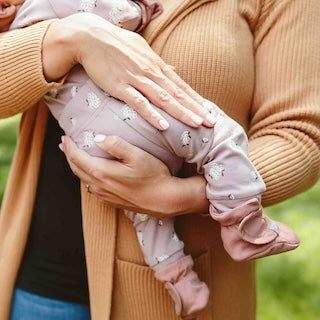STAY ON 2-PACK BOOTS in soft mauve fabric with a delicate floral pattern and adjustable gathered cuffs