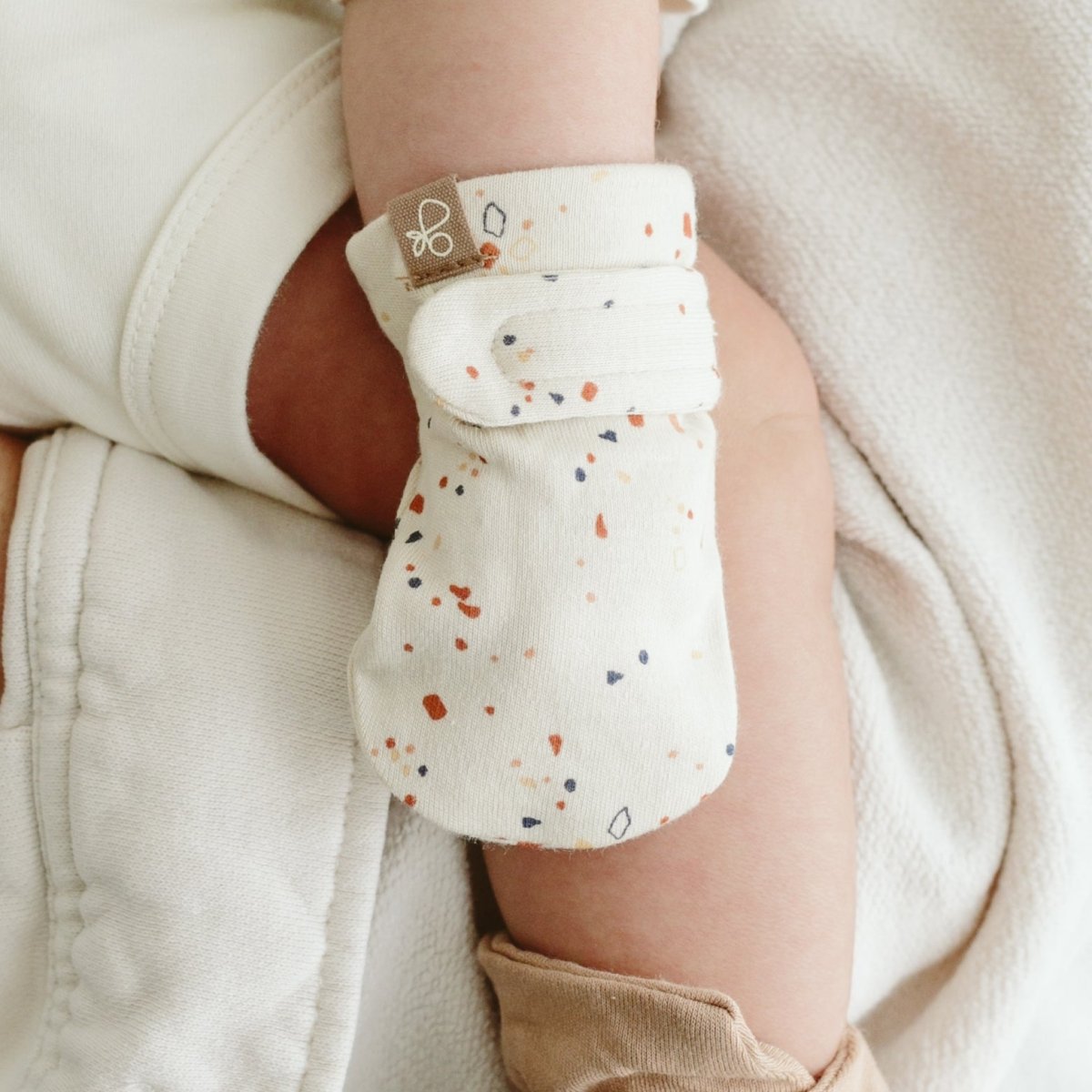 Goumi Kids MOSS + TERRAZZO + SANDSTONE Stay-On Baby Mittens 3-Pack – organic cotton newborn mitts – lifestyle