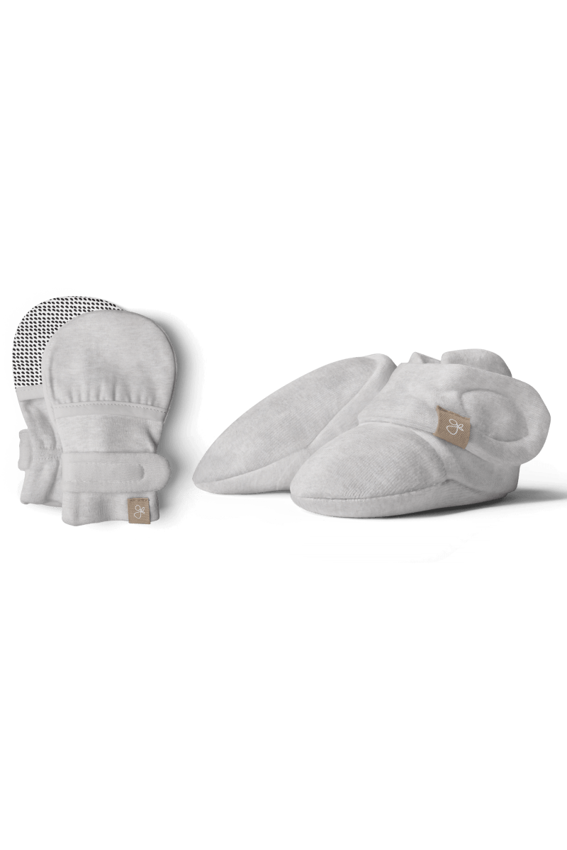 Goumi Kids STORM GRAY Stay-On Mitts & Boots Gift Set – organic cotton newborn essentials