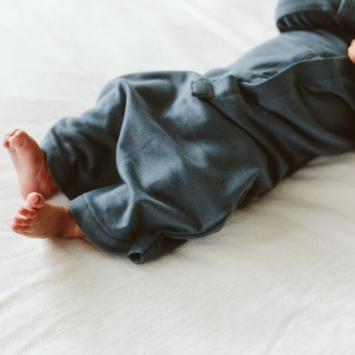 Goumi Kids MIDNIGHT Convertible Sleeper Baby Gown – patented, bamboo viscose organic cotton blend – detail view