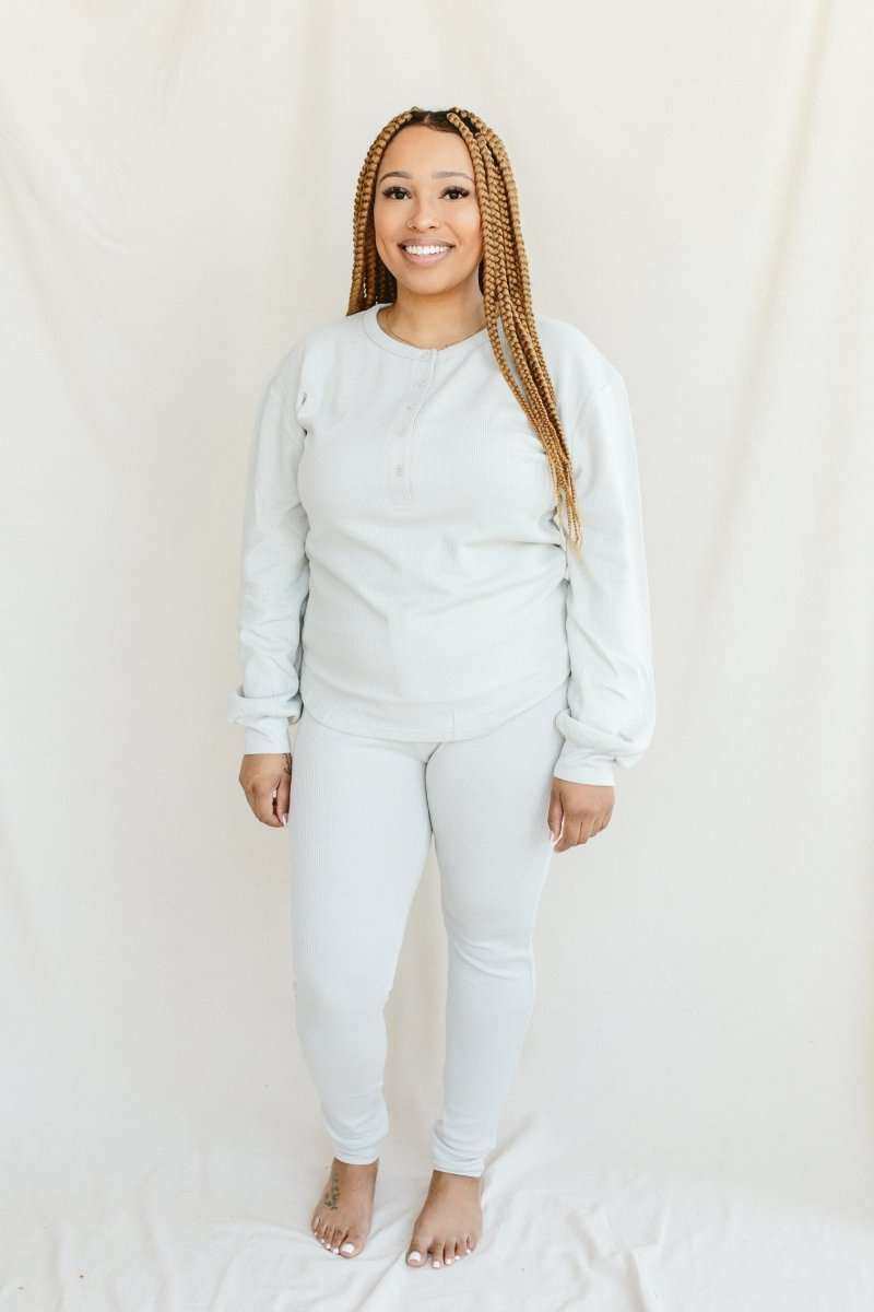 WOMENS SEPARATES BOTTOMS in pale stone thermal fabric, shown as fitted leggings with a matching long-sleeve top