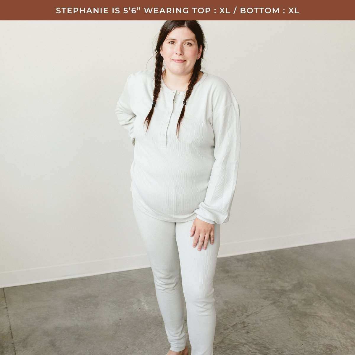 WOMENS SEPARATES BOTTOMS in pale stone thermal fabric, fitted full-length pants with a soft, comfortable look